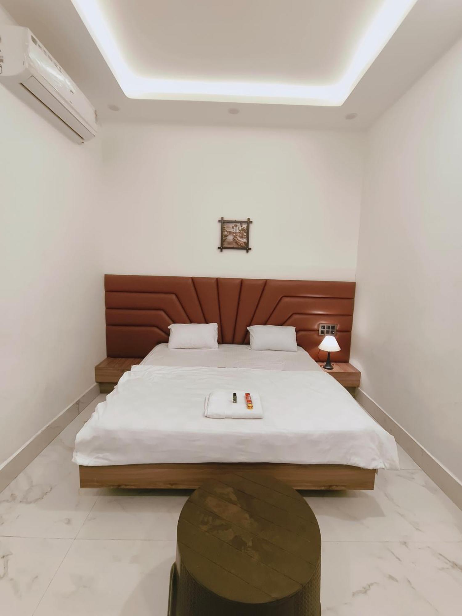 Hotel Modi Palace, Chanderi Mp Eksteriør bilde