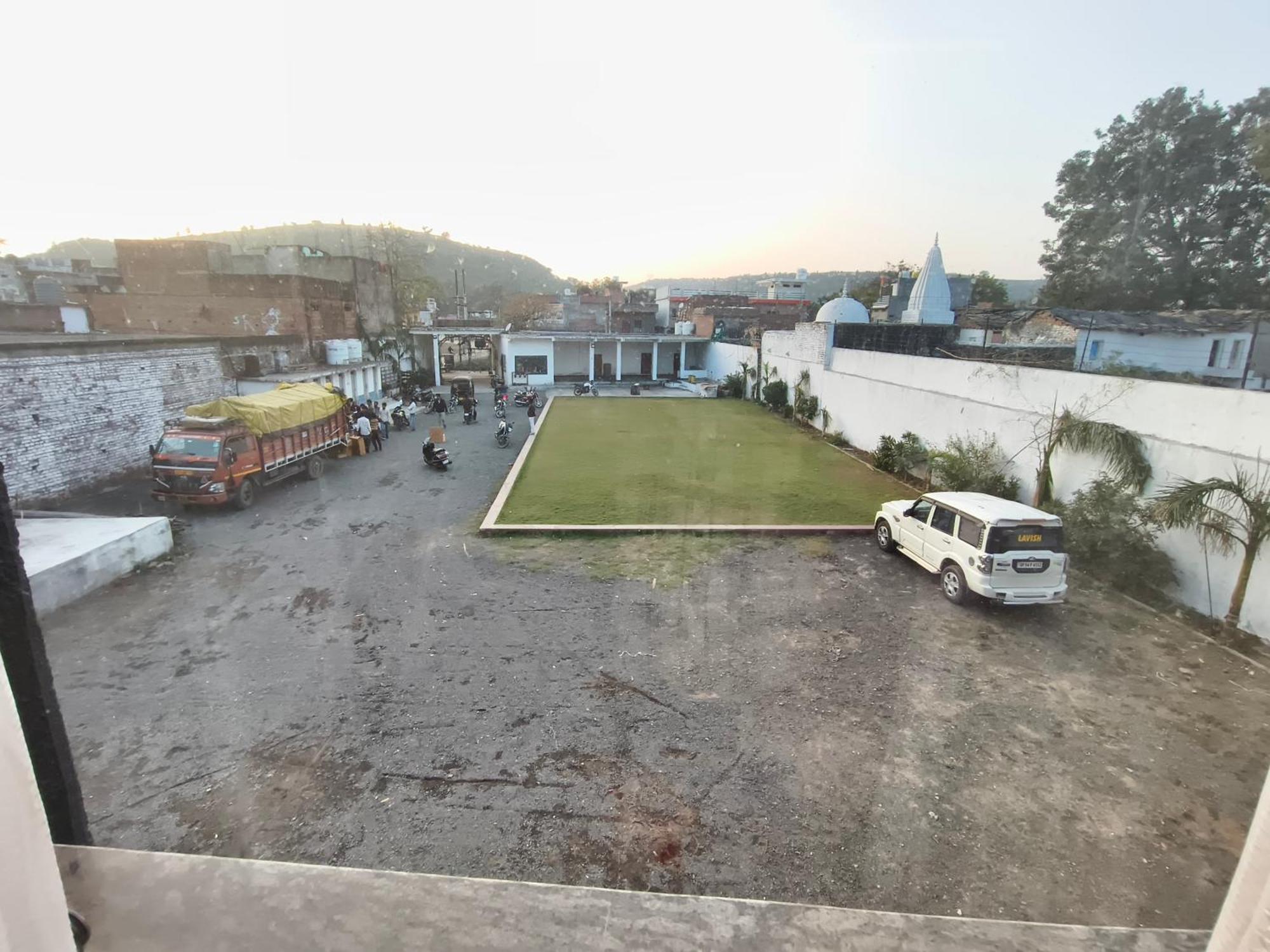Hotel Modi Palace, Chanderi Mp Eksteriør bilde
