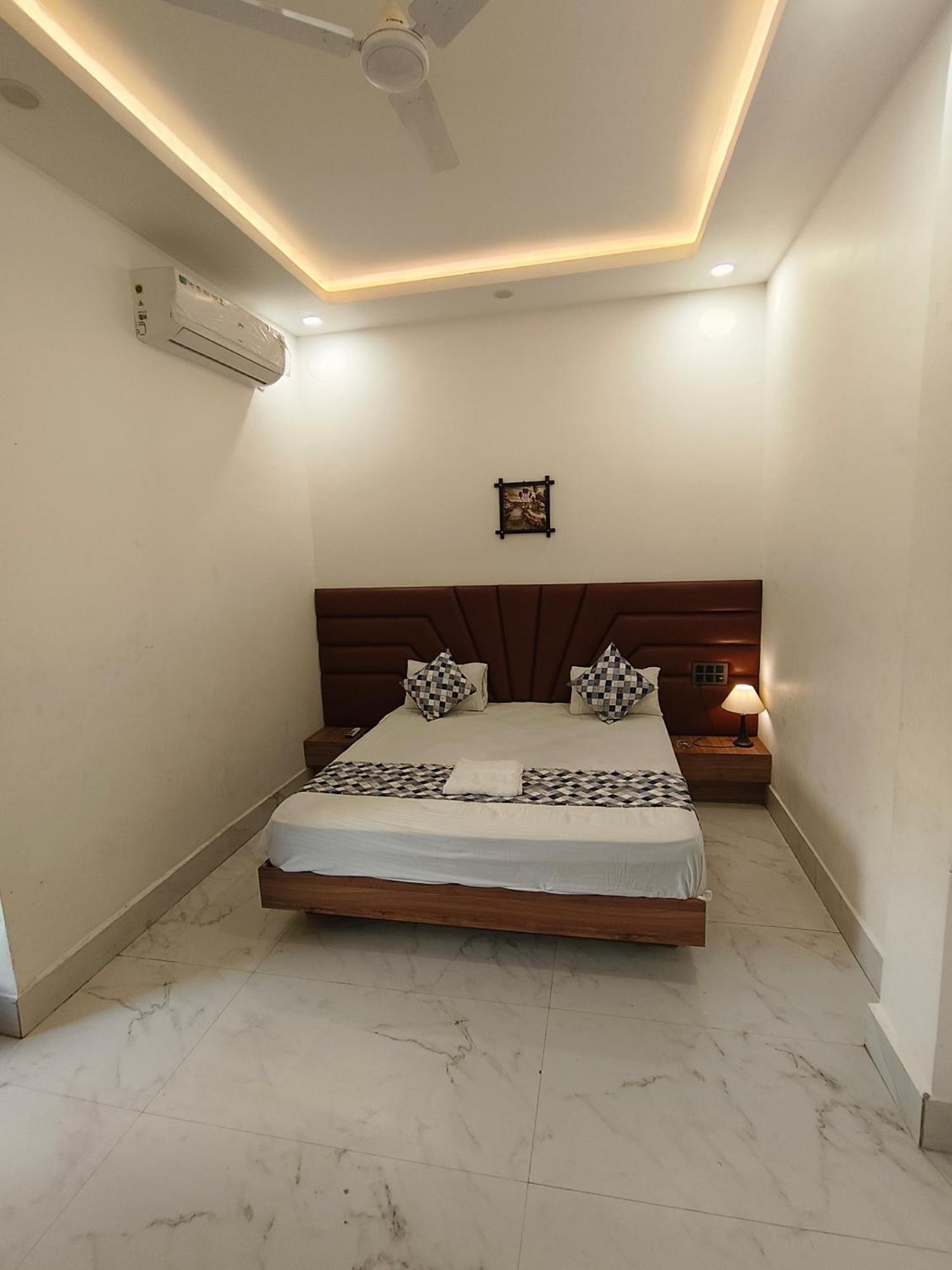 Hotel Modi Palace, Chanderi Mp Eksteriør bilde